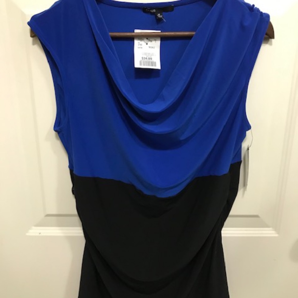 Sleeveless black and blue Chaus top